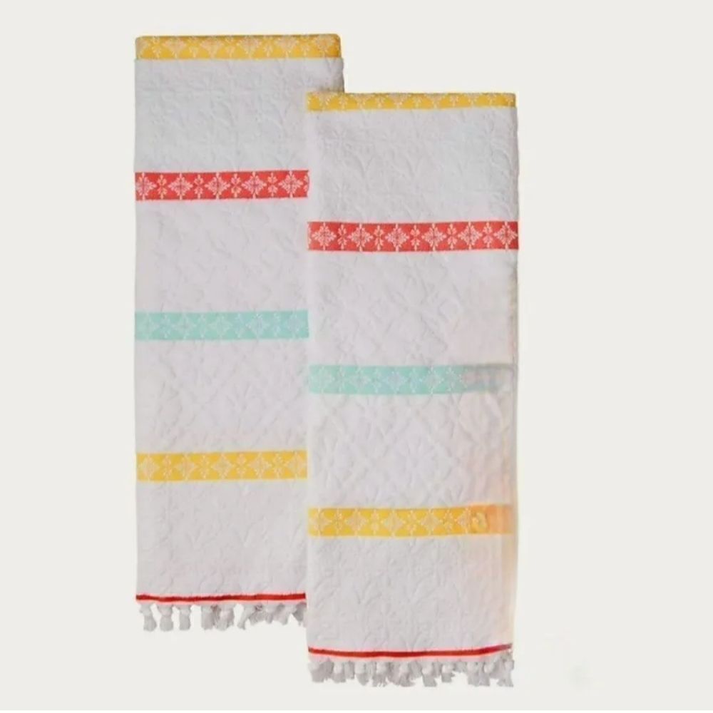Set Of 2 Pioneer Woman Sculpted Stripe Cotton Hand Towel